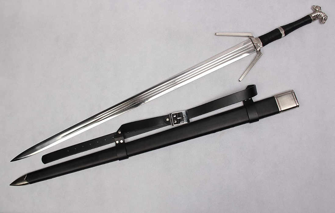 The Witcher 3: Wild Hunt - Twin Snakes, the White Wolf's "Beast of the Western Sword" cosplay prop, an anime sword that is not yet sharpened.